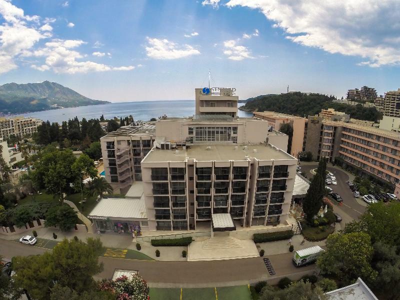 Hotel Tara Bečići Luaran gambar